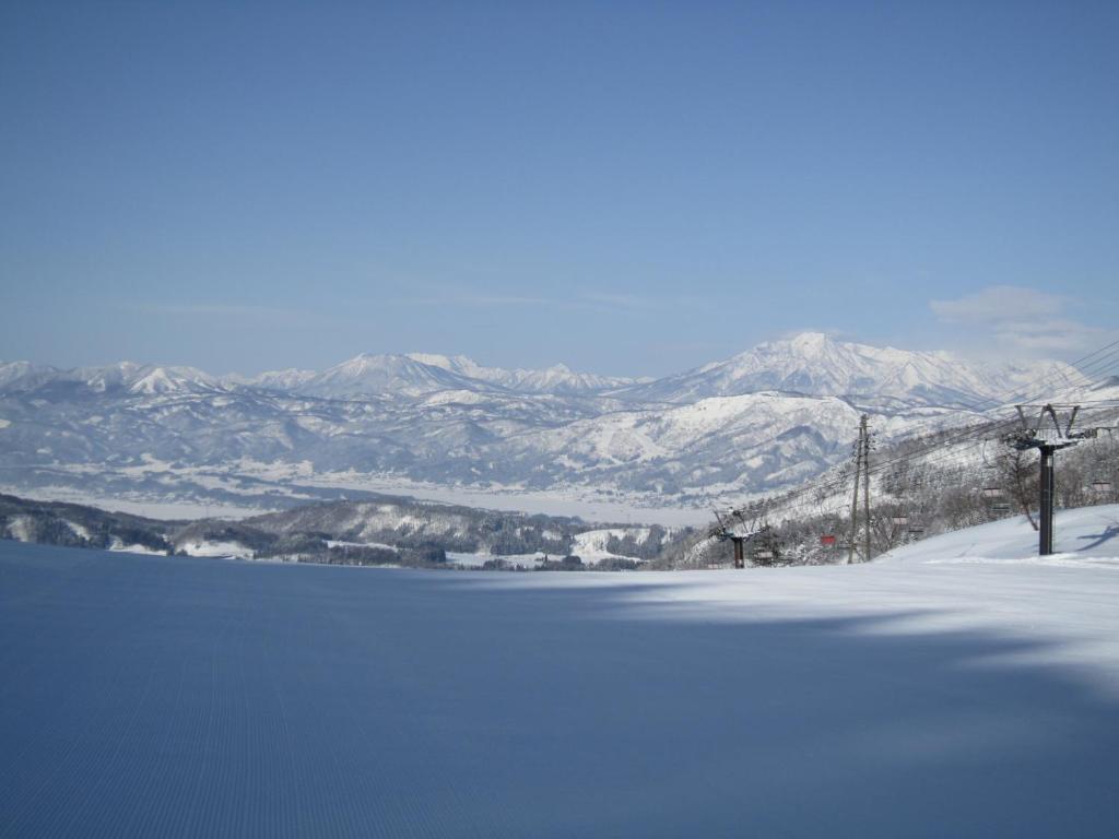 Nozawa Onsen Hotel מראה חיצוני תמונה